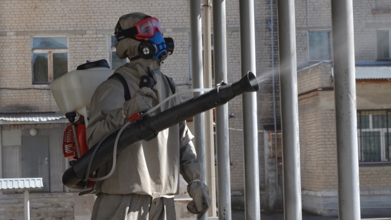 Почти 5,5 млн кв. метров социально значимых объектов обработано силами МЧС России по всей стране