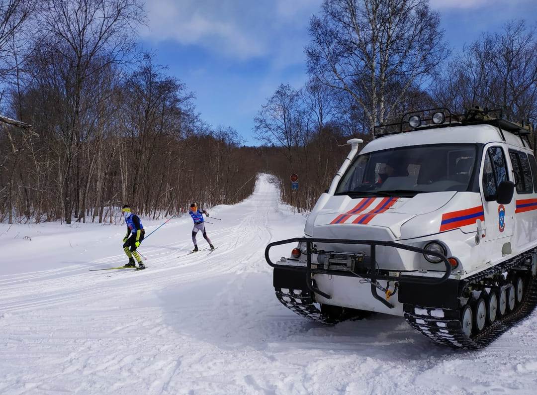 МЧС России обеспечена безопасность при проведении около 3 тысяч мероприятий в праздничные дни