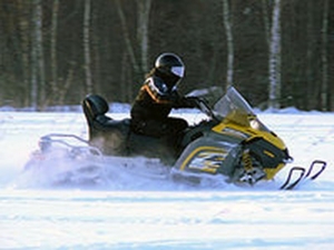 Трагедия при катании на снегоходе произошла в Новосибирской области