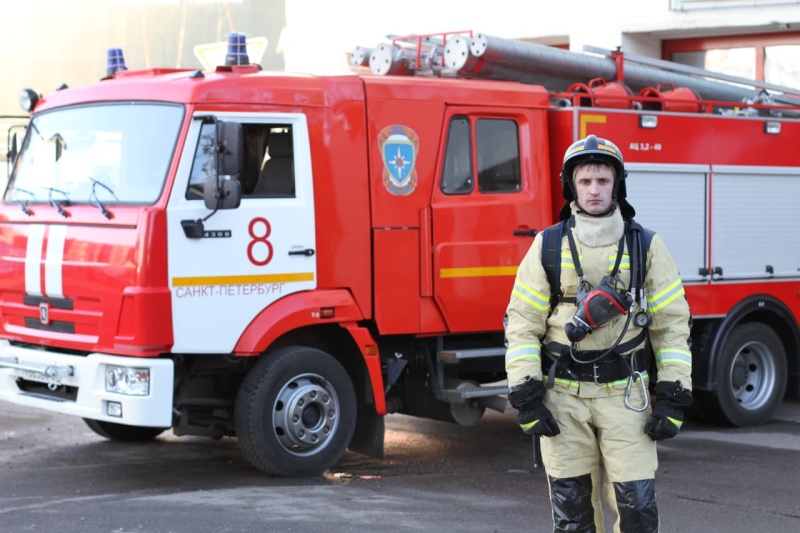 Боец спецподразделений ФПС ГПС из Санкт-Петербурга признан лучшим в системе МЧС России в 2020 году