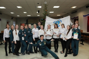 Новосибирские парни и девушки становятся спасателями, будучи студентами вуза