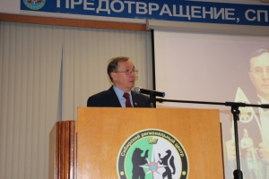 Народный артист России посетил Новосибирск и встретился со спасателями