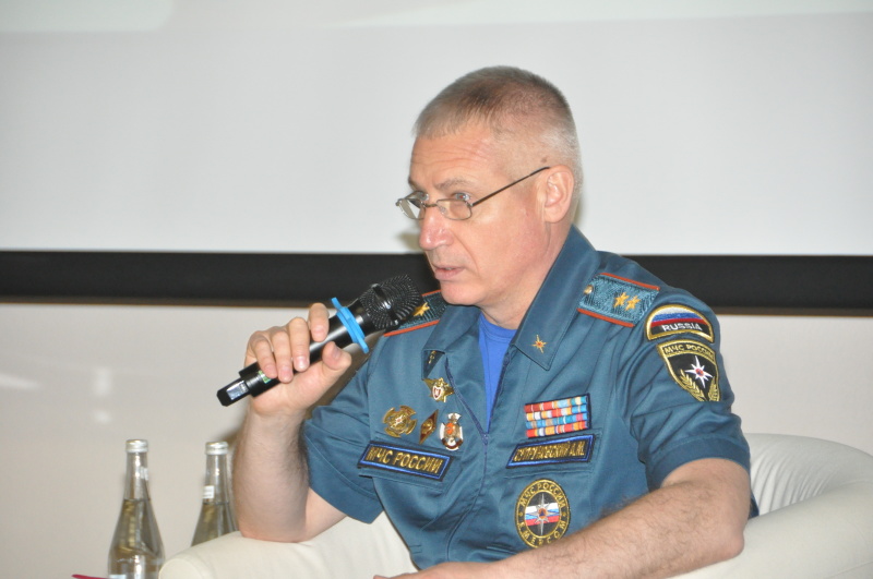 В Ростове-на-Дону открылся учебно-методический сбор руководителей надзорных подразделений и судебно-экспертных учреждений МЧС России