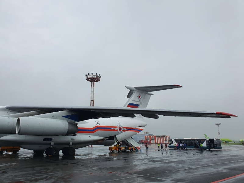 Авиацией МЧС России из Сектора Газа в Россию доставлены 64 человека