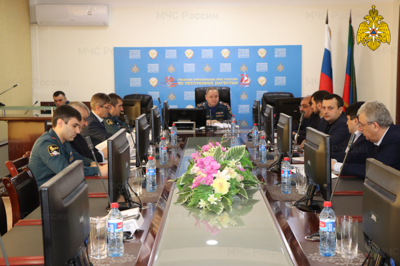 В Главном управлении в режиме видеоконференцсвязи прошел семинар с руководящим составом Акушинского, Дербентского и Табасаранского районов республики