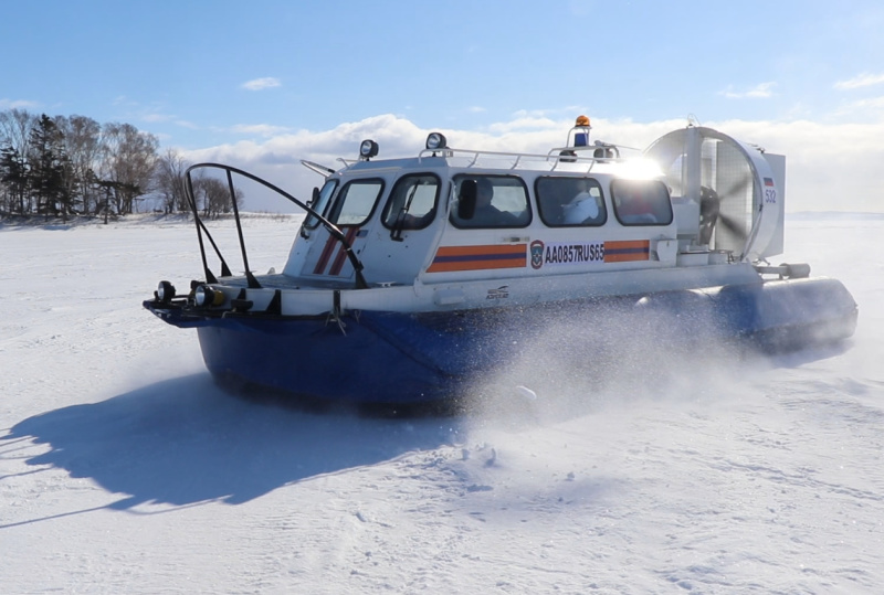 Безопасность почти тысячи ледовых переправ на контроле сотрудников МЧС России
