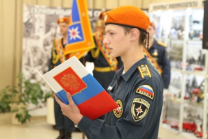 В нашем полку прибыло. Школьники Новосибирской области приняты в кадеты МЧС России (фото)