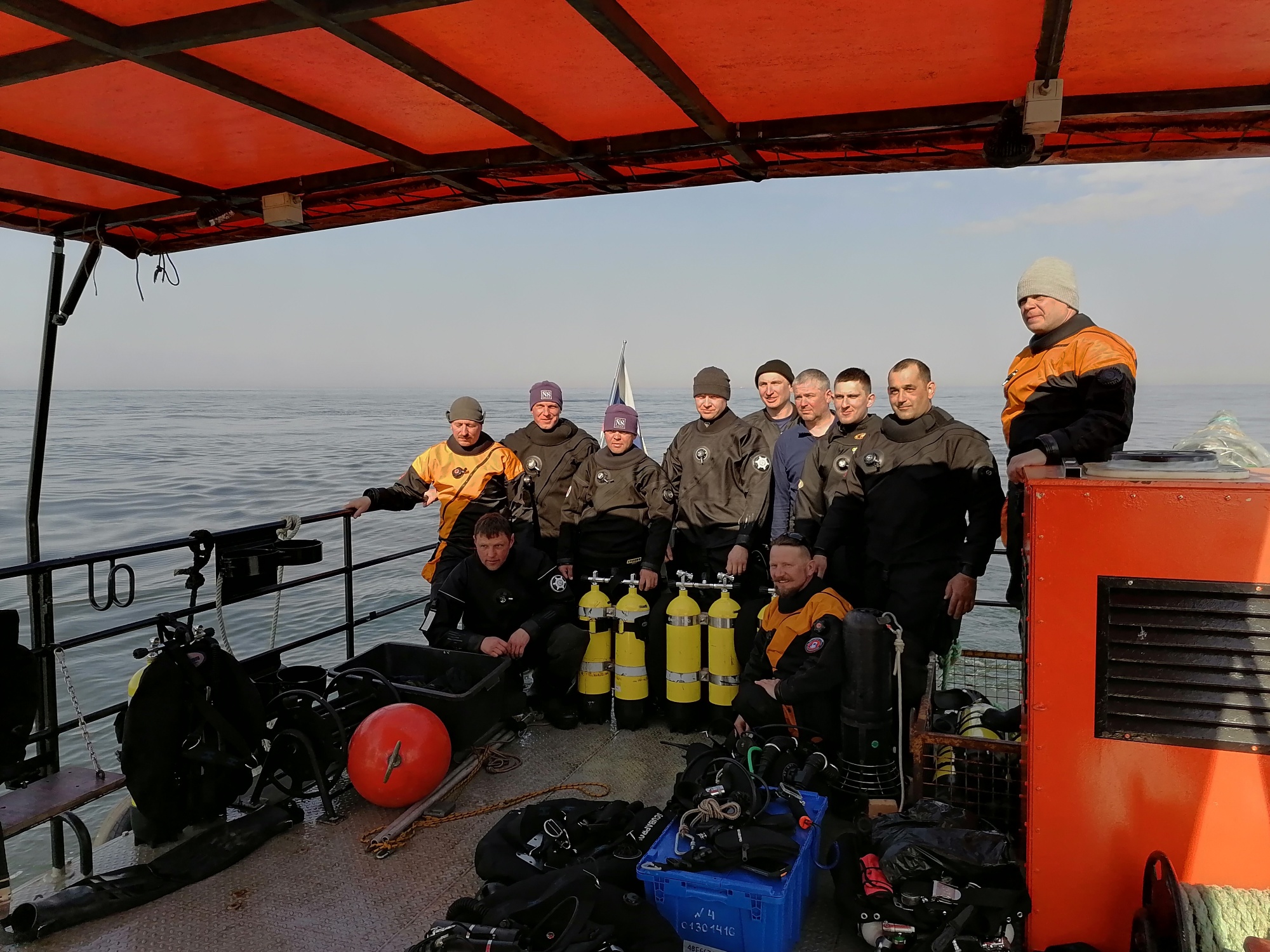 Водолазы ПСО МЧС России по Калининградской области учатся работать на больших глубинах в автономном режиме