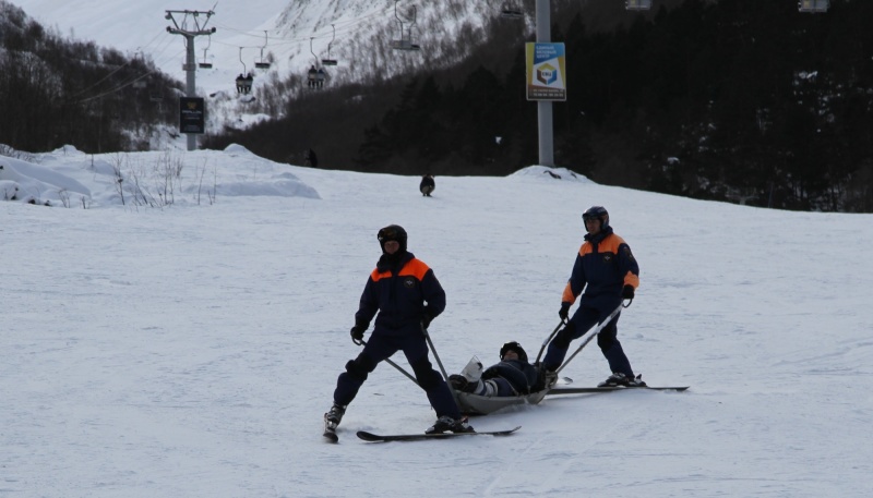 МЧС проводит профилактику и учения в горах в лавиноопасный период