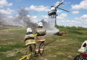 «Педагог-спасатель». В Сибирском спасательном центре МЧС России прошли необычные полевые сборы для новосибирских студентов (фото)
