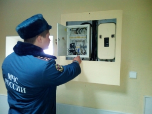 Неисправная электрика ставит под угрозу безопасность жителей многоквартирных домов