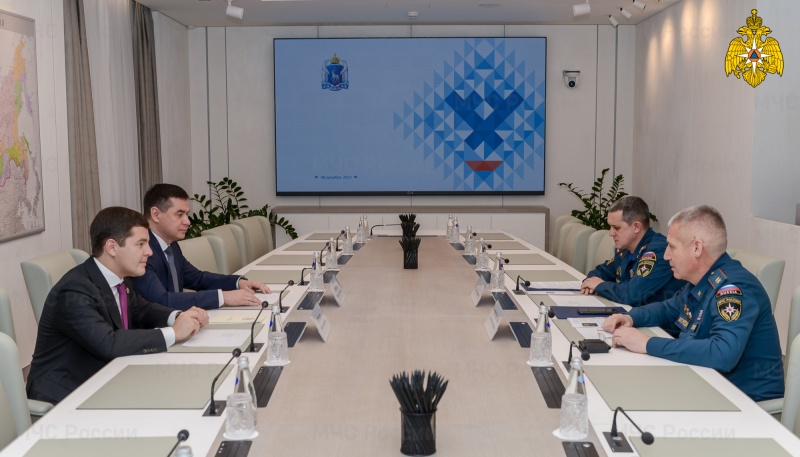 Заместитель Министра МЧС России Анатолий Супруновский посетил с рабочим визитом Ямал