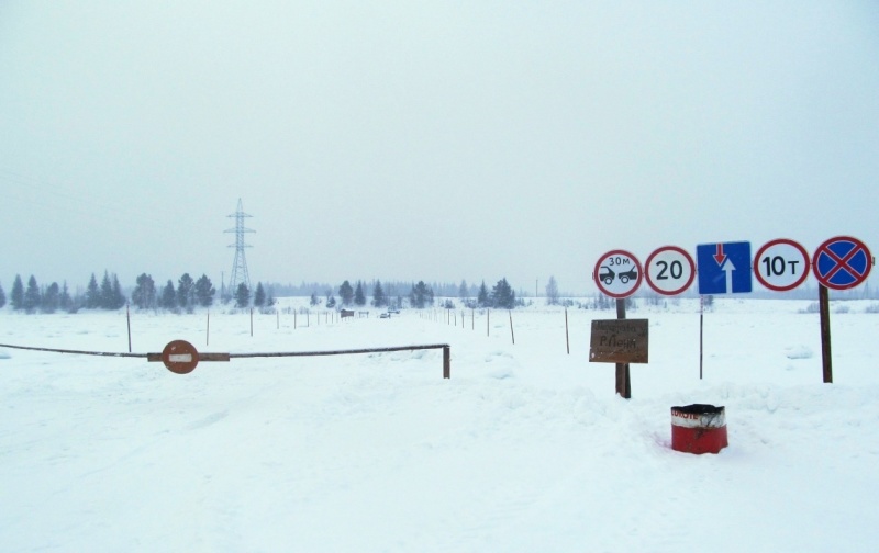 На контроле МЧС России - ликвидация последствий прохождения комплекса неблагоприятных метеоявлений в ряде регионов