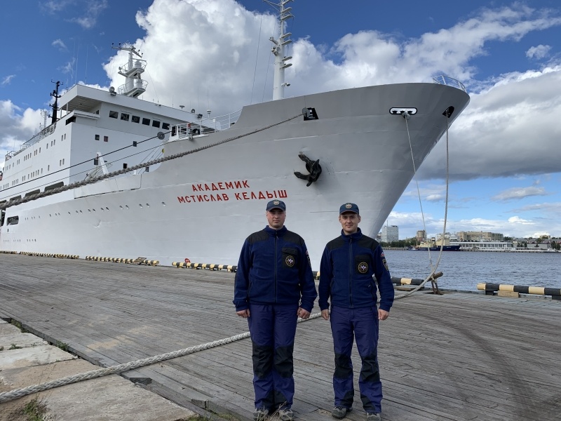 Сотрудники Центра "Лидер" МЧС России принимают участие в Арктической экспедиции