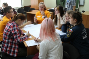 Юные пожарные Сибири презентуют сверстникам новые формы обучения безопасности (фото, видео)