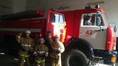 Экскурсия для гимназистов прошла в пожарной части № 42