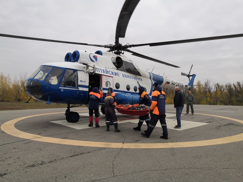 Спасатели обнаружили двух мужчин, заблудившихся в Алтайском крае