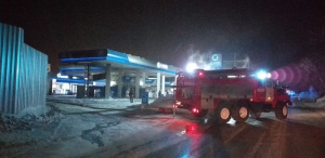 В Новосибирске ликвидирован пожар на автозаправочной станции