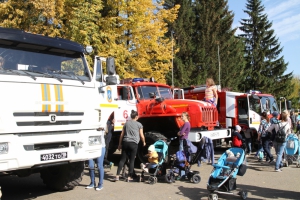 Под надежной защитой. Пожарной охране Ленинского района Новосибирска 80 лет
