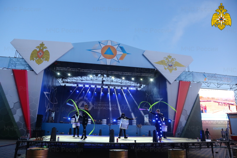 Мотошоу на закрытии Международного салона «Комплексная безопасность - 2021»