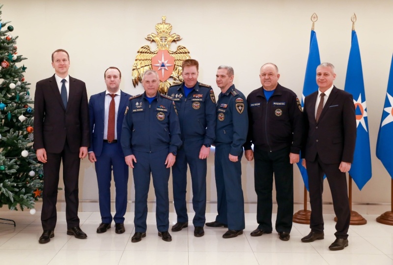 МЧС России присоединилось к новогодней акции «Елка желаний»
