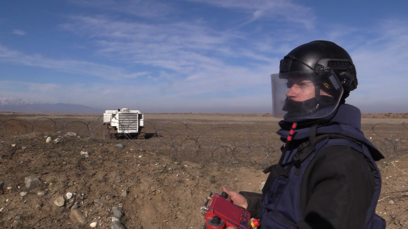 С начала работ в Агдамском районе пиротехники МЧС России обезвредили около 65 взрывоопасных предметов