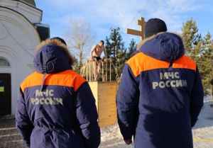 Оперативные службы обеспечили безопасность крещенских мероприятий (фото)