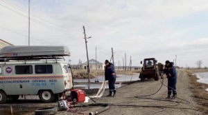 В Новосибирской области  вода ушла с подтопленных участков в селе Старый Карапуз В селе Старый Карапуз Барабинского района стабилизировалась паводковая ситуация. Проводимая работа по откачке воды и спад уровня...