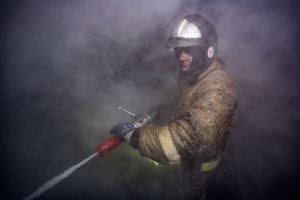 Специалисты МЧС предупреждают о приближении пожароопасных зимних месяцев