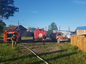 Пожарно-спасательные подразделения МЧС России ликвидировали 32 пожара за выходные