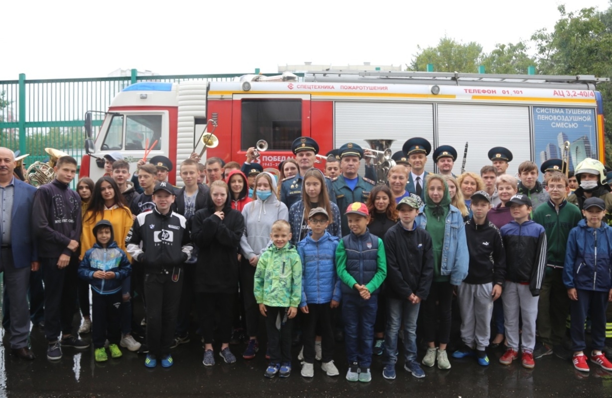 МЧС России провело благотворительное мероприятие для детей в рамках акции «30 добрых дел»