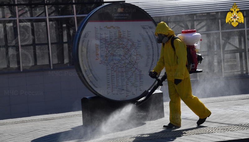 Подразделения МЧС России провели дезинфекцию 8 вокзальных комплексов Москвы